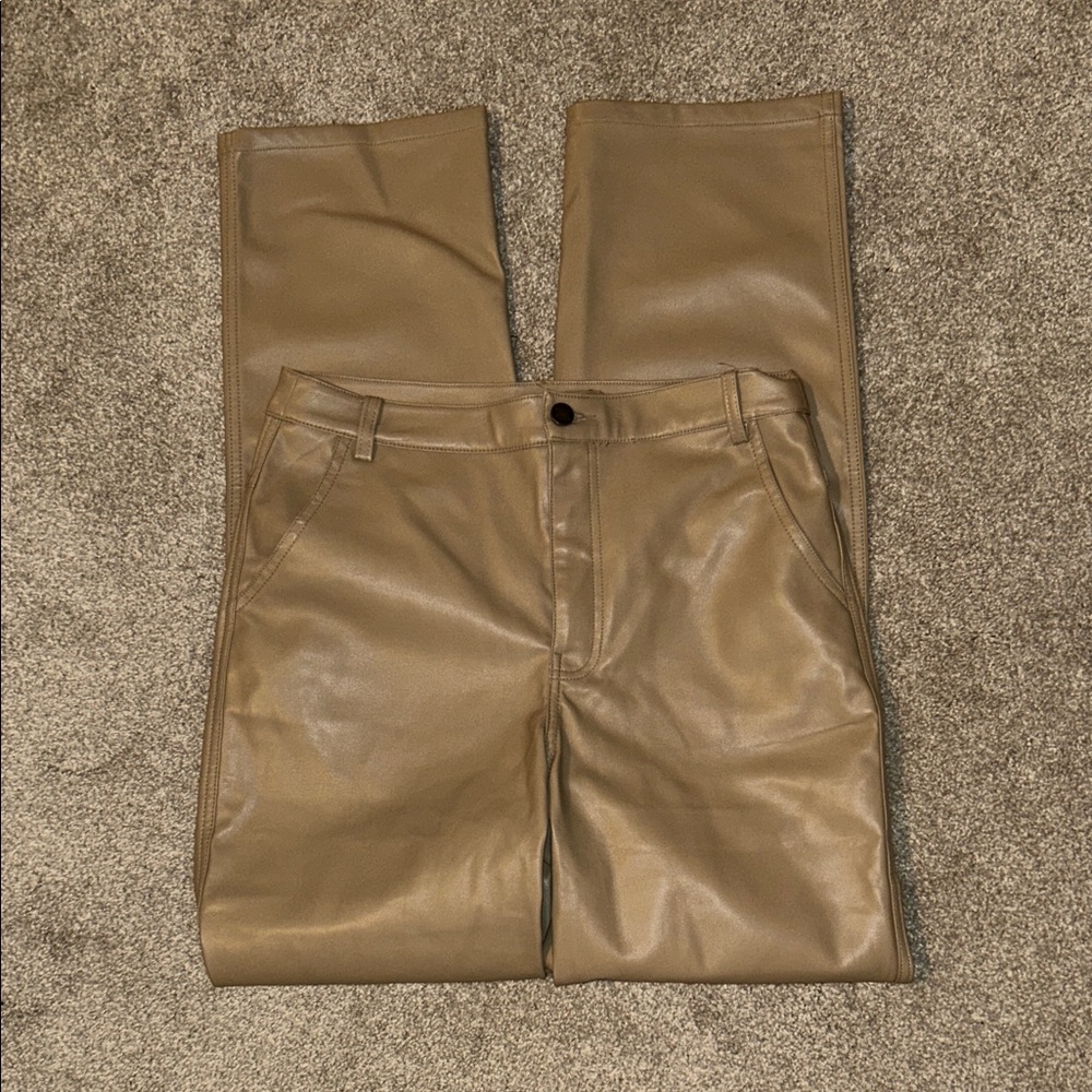 En Saison Beige leather-like High-Waist Pants